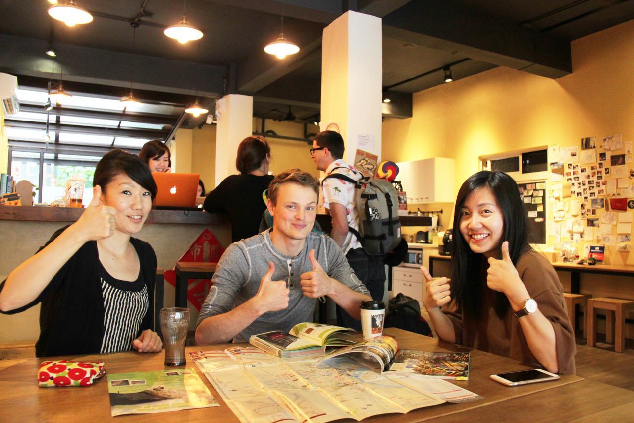 Flip Flop Hostel - Main Station Taipei Dış mekan fotoğraf