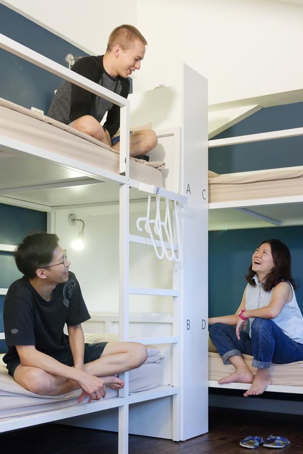 Flip Flop Hostel - Main Station Taipei Dış mekan fotoğraf